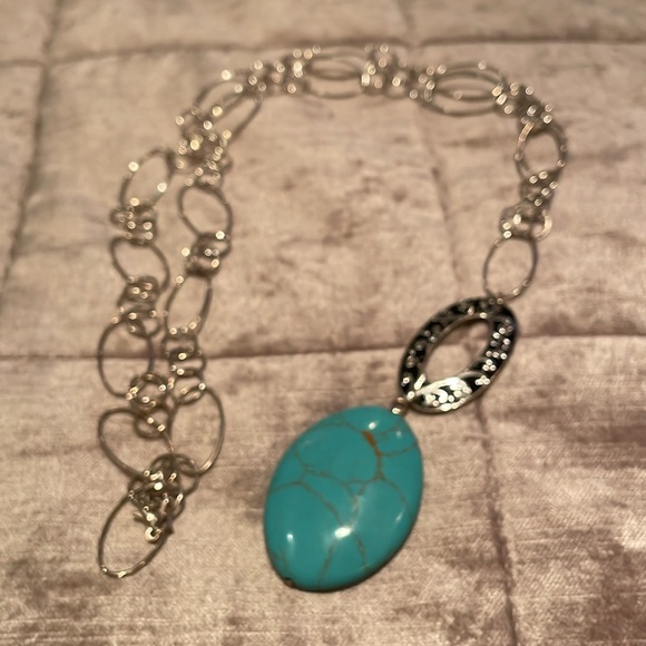 Turquoise & Silver Necklace - Picture 2 of 7